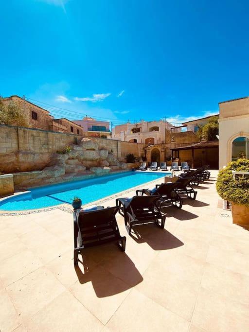Velver Mansion, Malta - Luxury Villa With Pool Naxxar Exterior foto