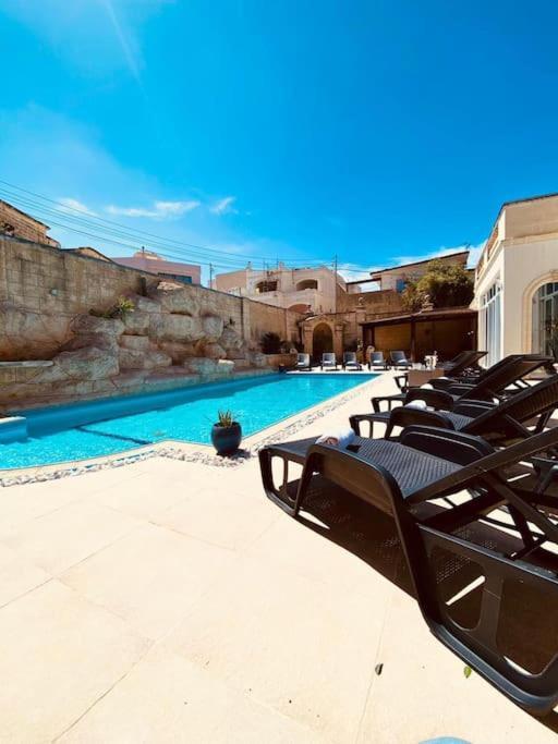 Velver Mansion, Malta - Luxury Villa With Pool Naxxar Exterior foto